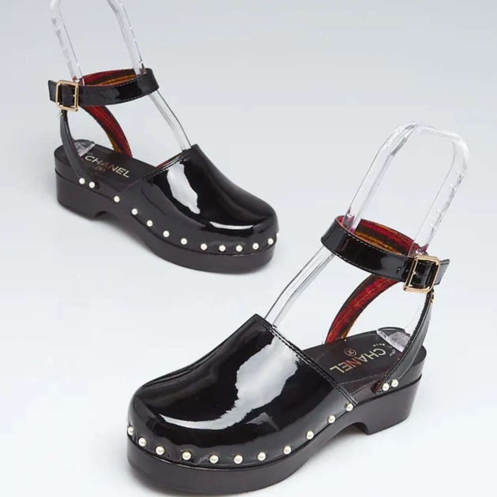 CHANEL Black Patent Leather Mules with Pearl Accents
